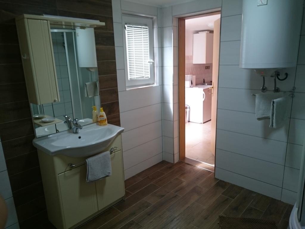 Sara Apartment